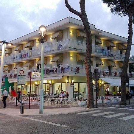 Hotel Franca Misano Adriatico Kültér fotó