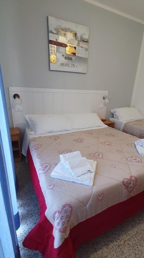 Hotel Franca Misano Adriatico Kültér fotó