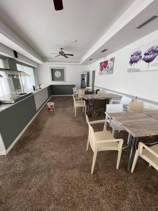 Hotel Franca Misano Adriatico Kültér fotó