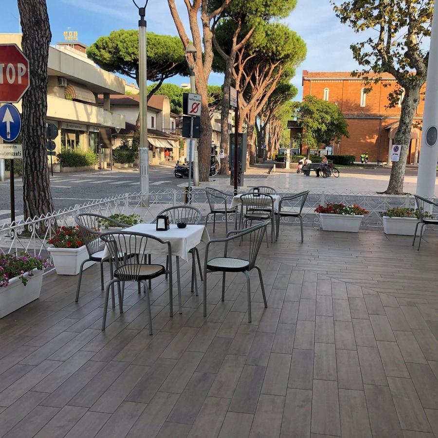 Hotel Franca Misano Adriatico Kültér fotó