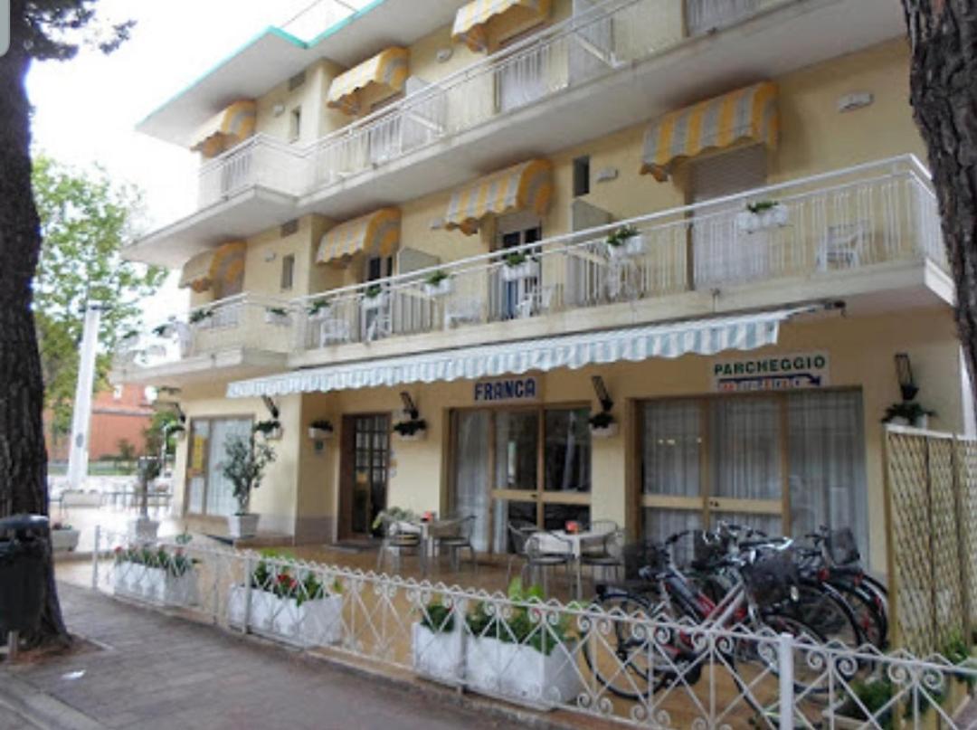 Hotel Franca Misano Adriatico Kültér fotó