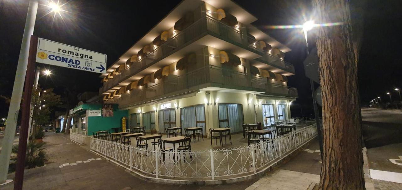 Hotel Franca Misano Adriatico Kültér fotó